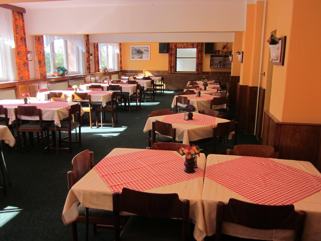 Hotel U Prehrady Morávka Esterno foto