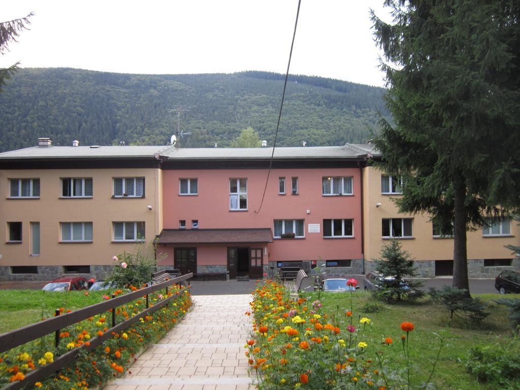 Hotel U Prehrady Morávka Esterno foto